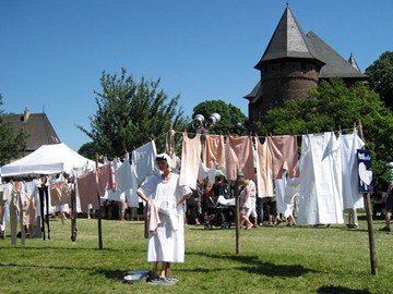 Großmutter hat große Wäsche