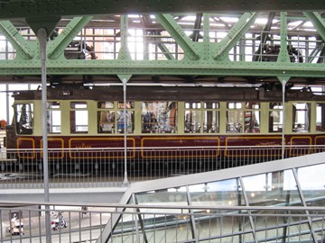 der Kaiserwagen rollt zurück ins Depot